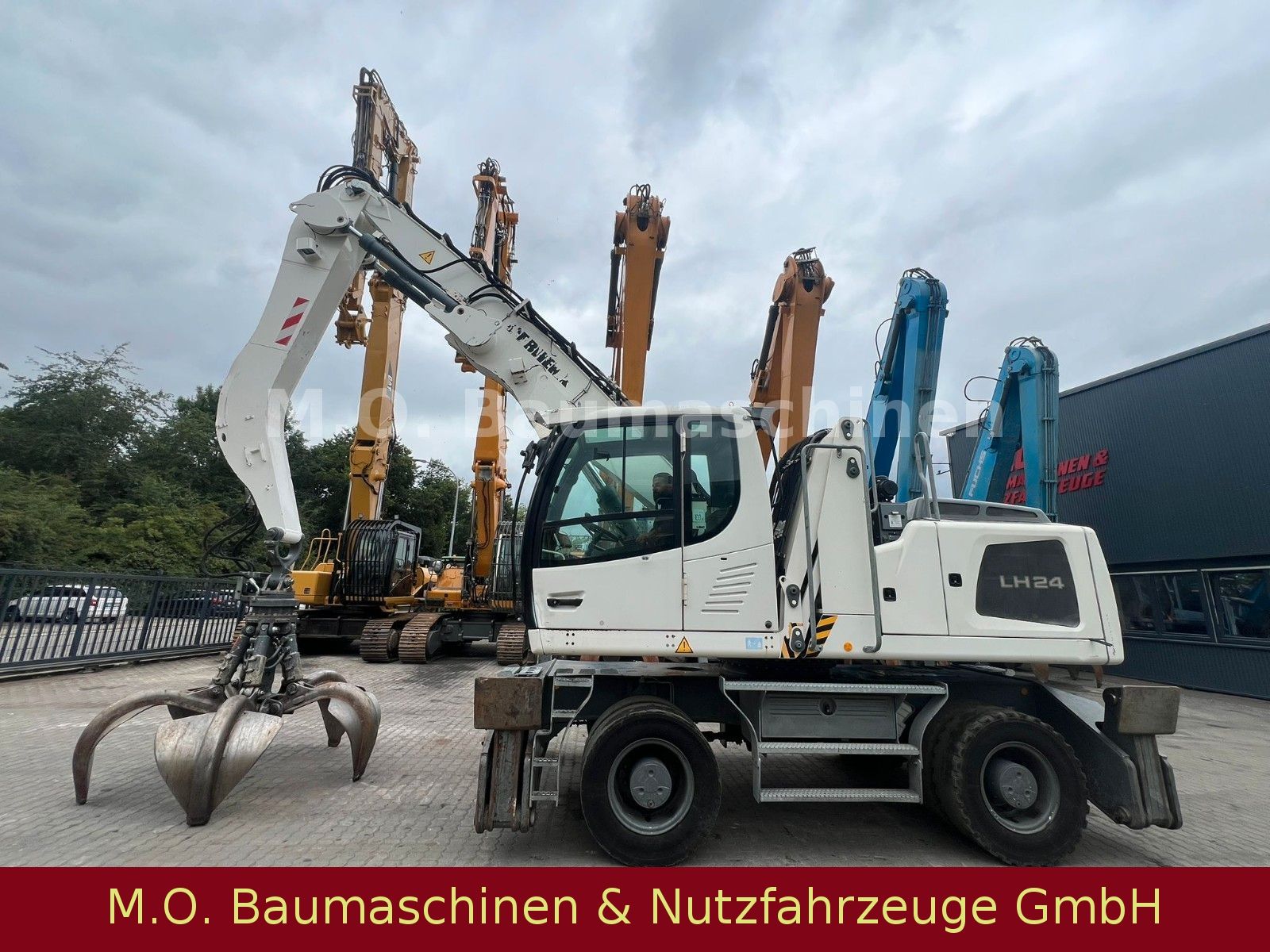 Fahrzeugabbildung Liebherr Liebherr LH24 Umschlagbagger / Hochf.Kabine/ZSA/