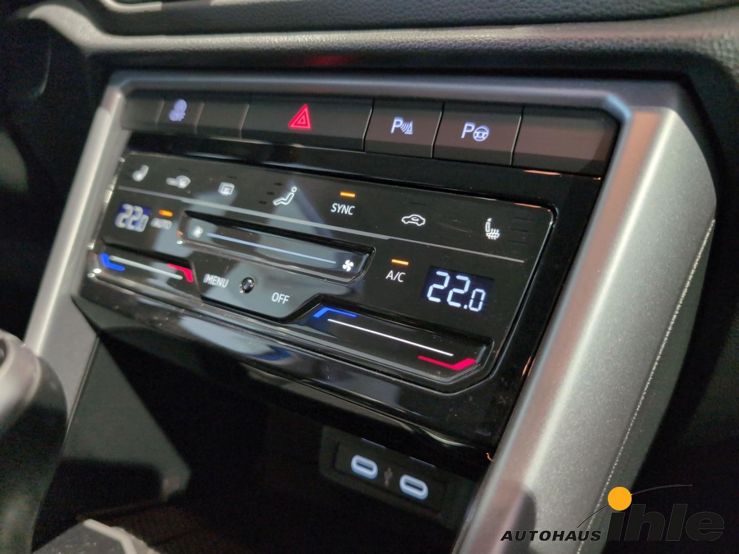 Volkswagen T-Roc Life 1,5 TSI R-FAHRKAMERA+ACC+LANEASSIS., миниатюра 6
