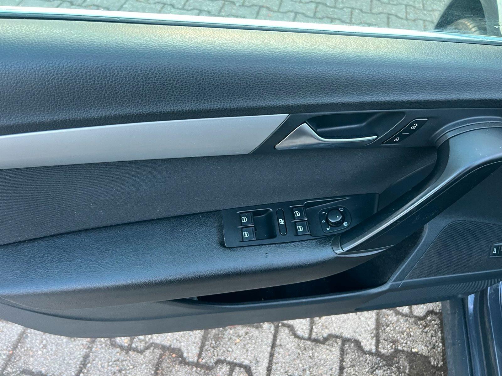 Volkswagen Passat 2012 — photo 9