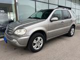 Mercedes-Benz ML 270 CDI Final Edition - Mercedes-Benz ML 270: Cdi Final Edition