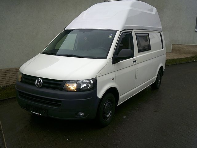 Volkswagen T5 Transporter Wohmobilumbau