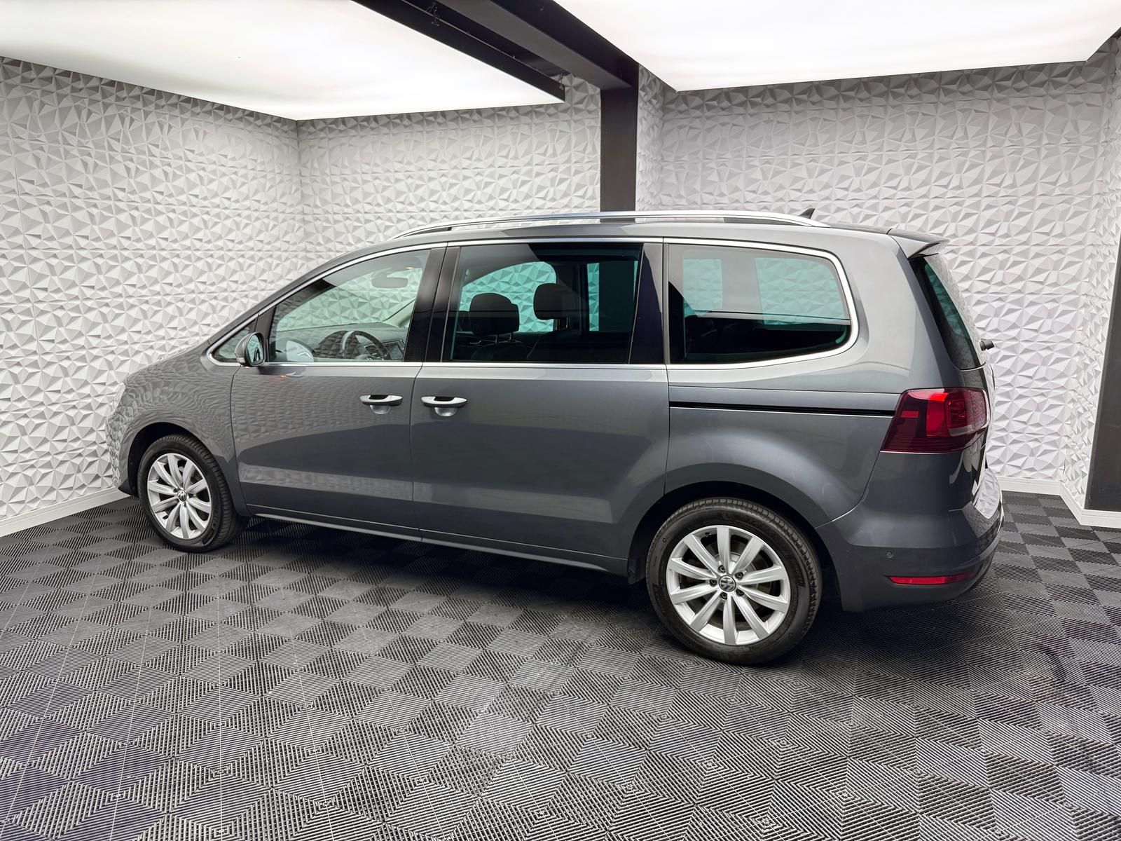 Fahrzeugabbildung Volkswagen 2.0 TDI*4MOTION*PANORAMA*AHK*ACC*ELEKTR-STĂREN
