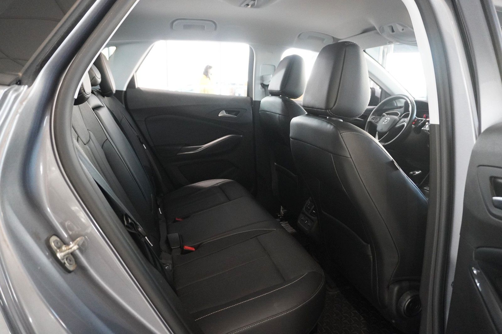 Fahrzeugabbildung Opel Grandland 1.5D ELEGANCE NAVI/LED/KAMERA/SPORT/SH