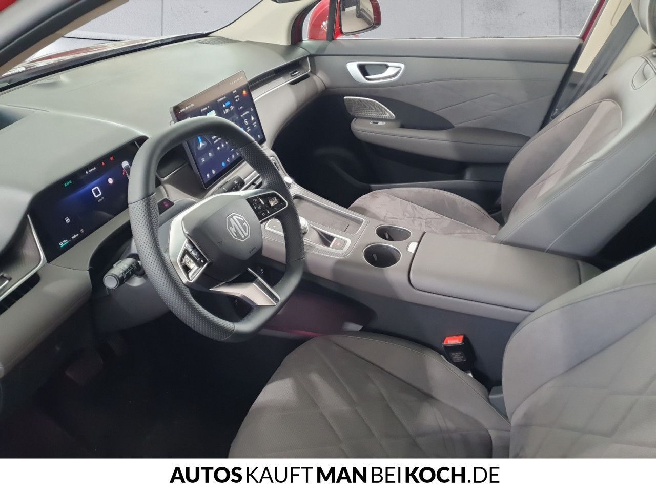 MG EV Luxury AWD 77kwh 360 Pano LED AMBI SHZ LHS imagem 3