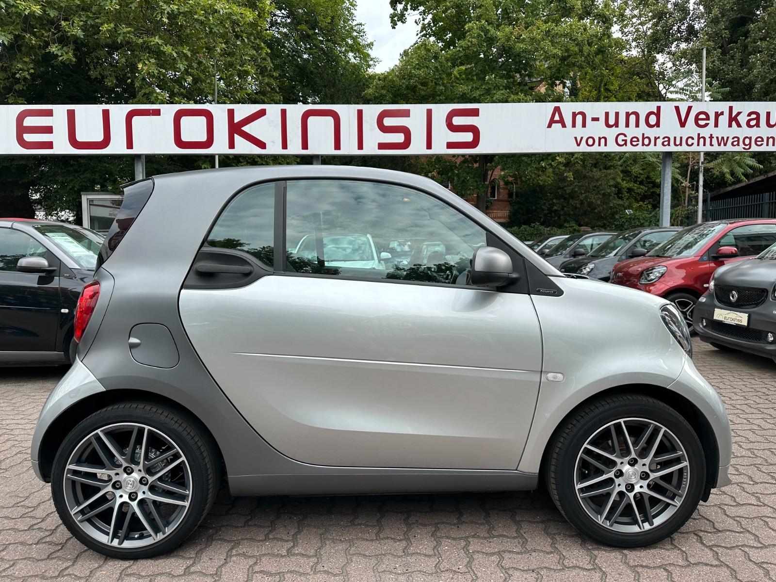 Smart fortwo BRABUS Xcl*LEDER*SHZ*NAVI*JBL*PTS*KAM*