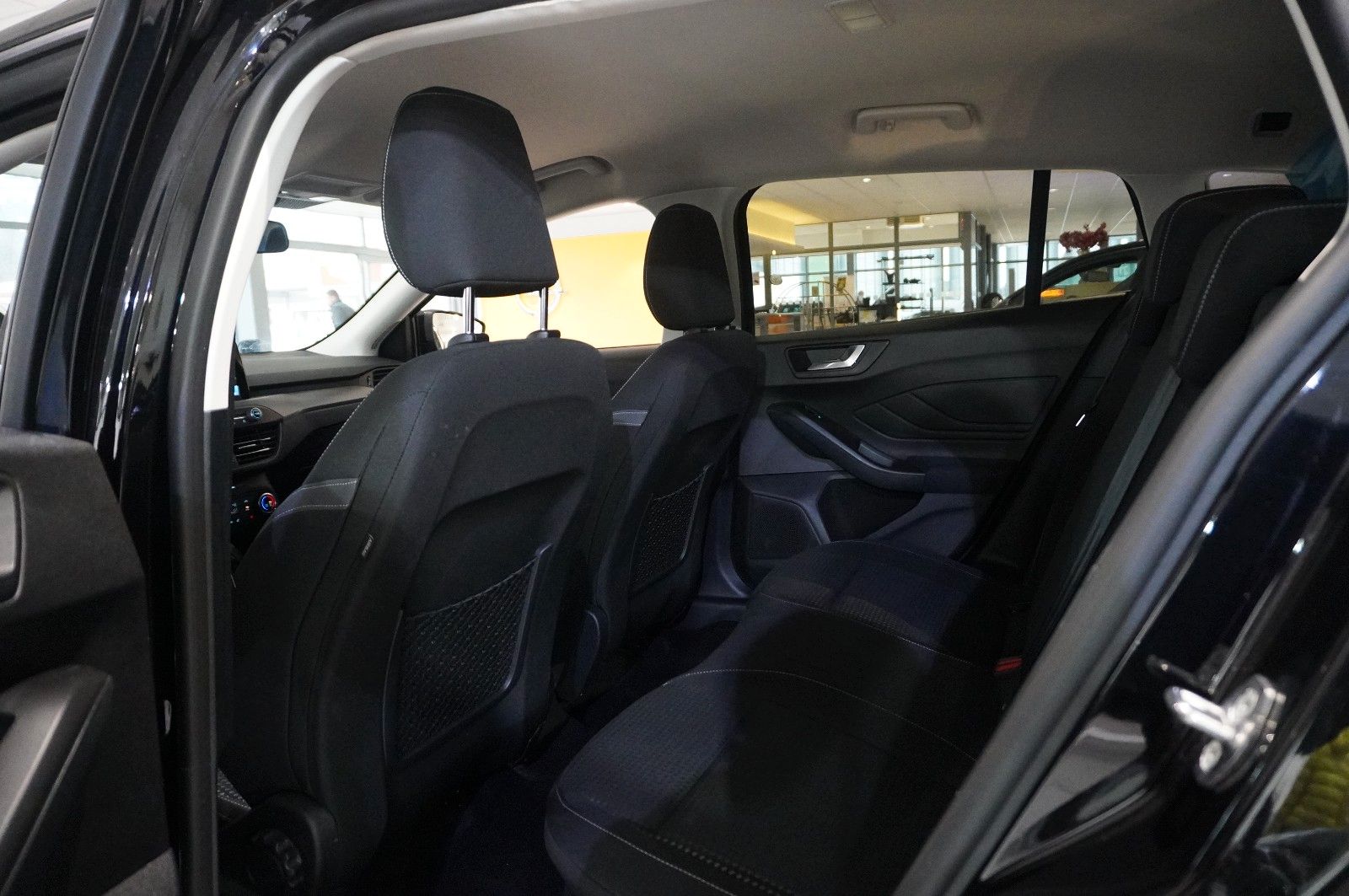 Fahrzeugabbildung Ford Focus Turnier 1.5D COOL & CONN NAVI/LED/SPORT/SH