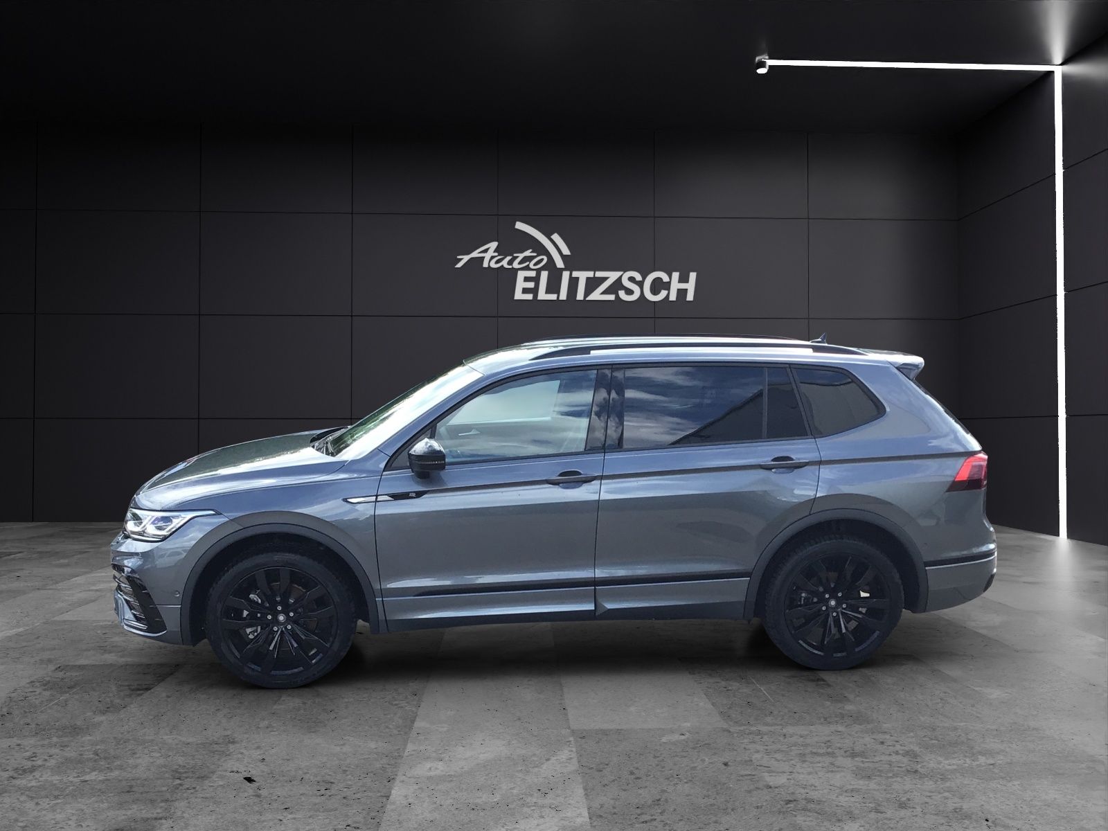 Fahrzeugabbildung Volkswagen Tiguan Allspace R-Line TDI 4M DSG LED AHK NAVI F