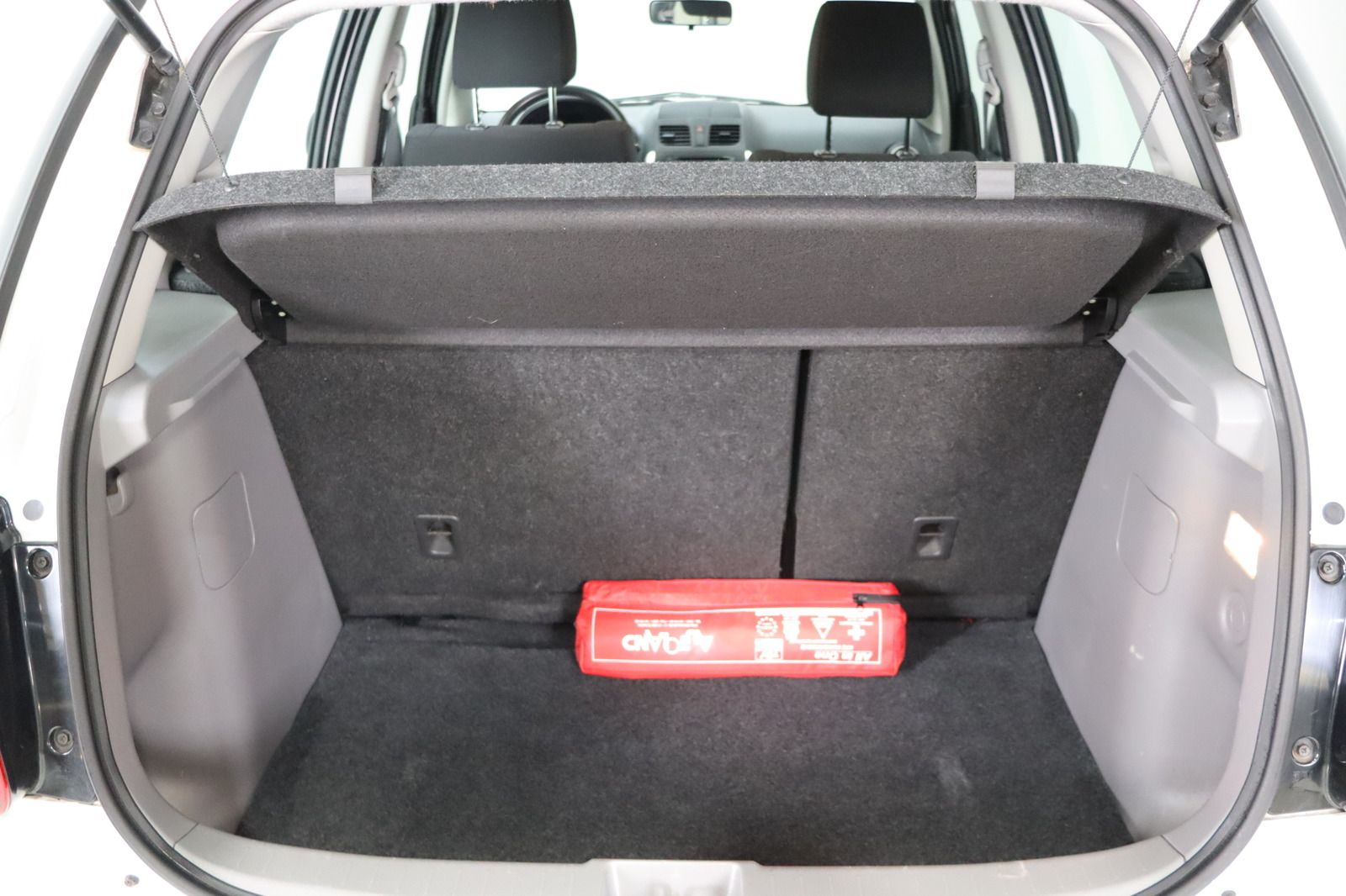 Fahrzeugabbildung Suzuki SX4 1.6 VVT * 1. Hand *HU/AU bis 11.2027 * Klima