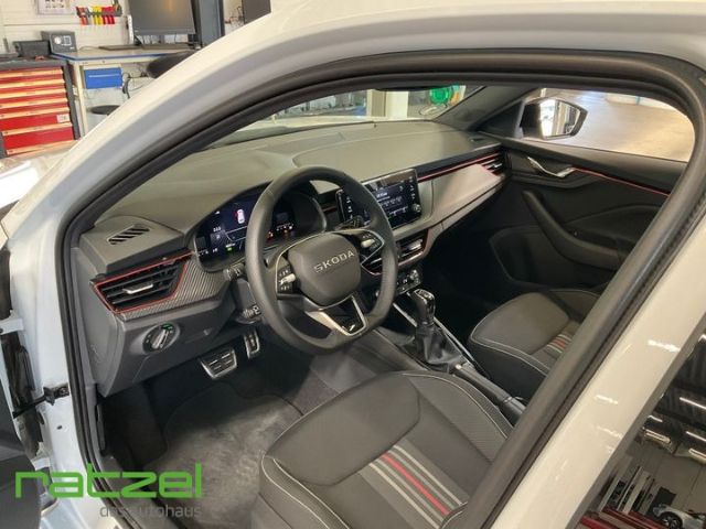 Fahrzeugabbildung SKODA Kamiq Monte Carlo 1.0 TSI Panorama LED LaneAssis