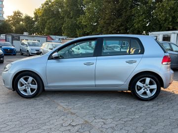 Volkswagen Golf - 6
