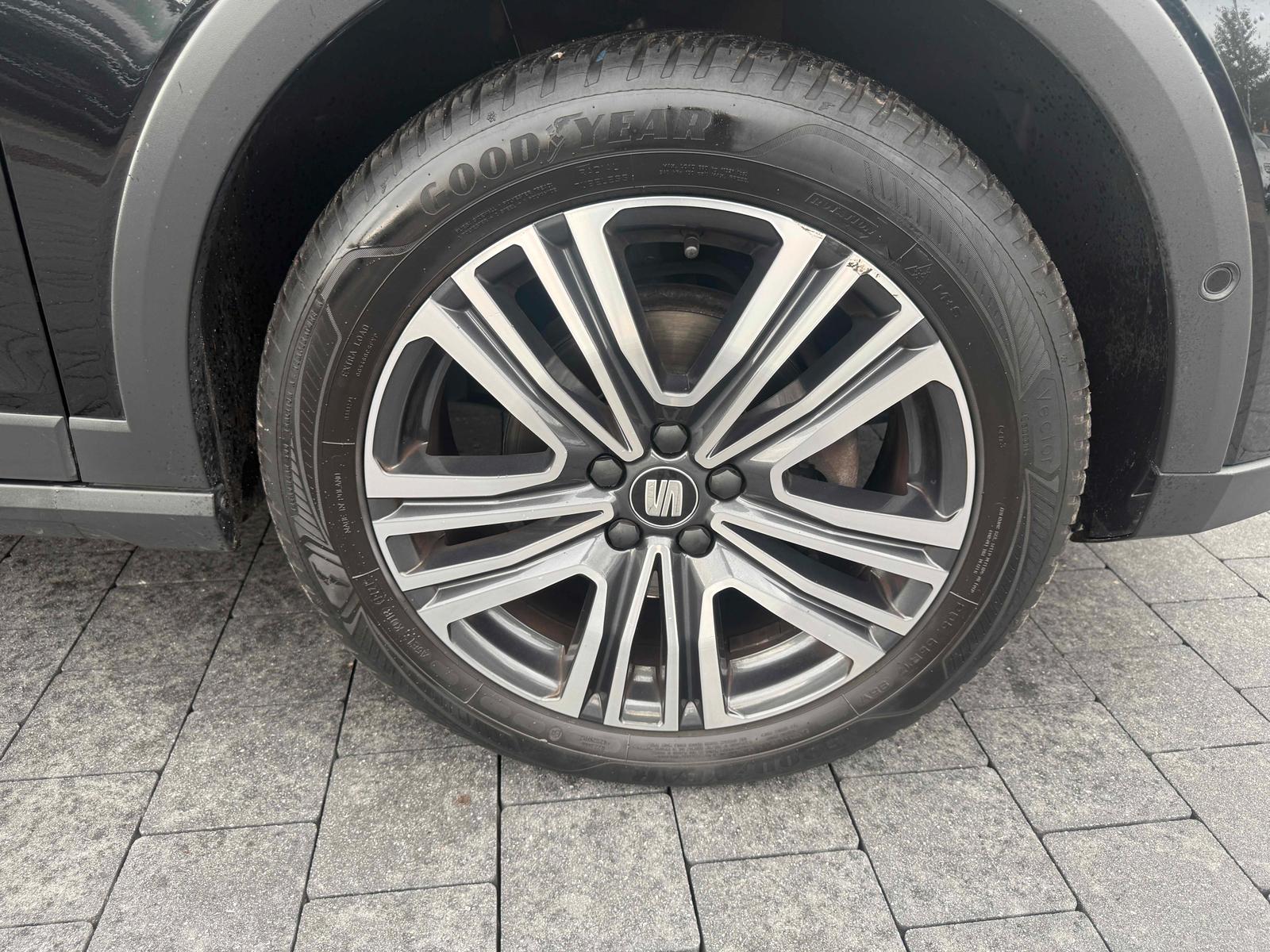 Seat Arona 1.5 TSI DSG Xcell. LED KAM Dina. KESSY SHZ