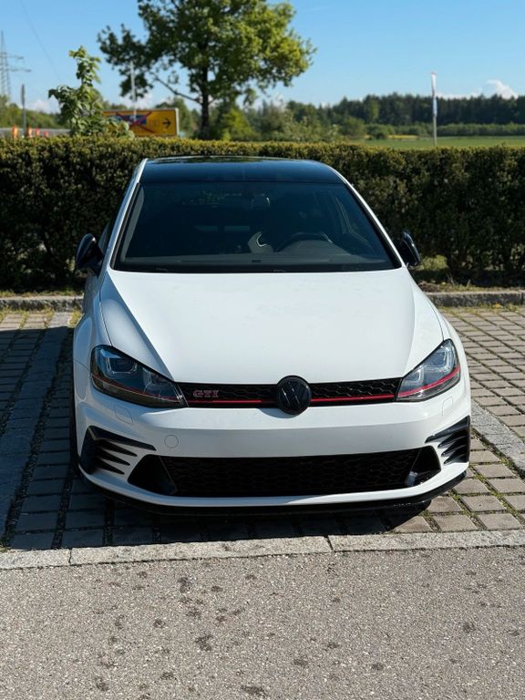 Image of Volkswagen Golf