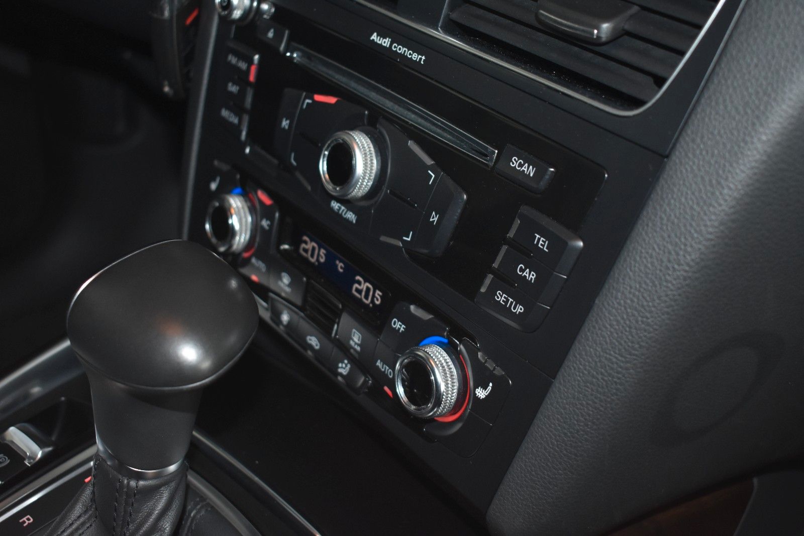 Fahrzeugabbildung Audi Q5 2.0 TFSI tiptronic quattro Panorama Leder AHK