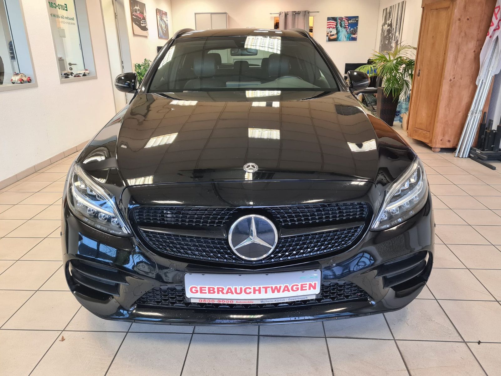 Fahrzeugabbildung Mercedes-Benz C 200 NIGHT EDITION / KAMERA / GEPFLEGT