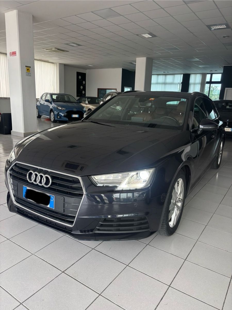 AUDI A4