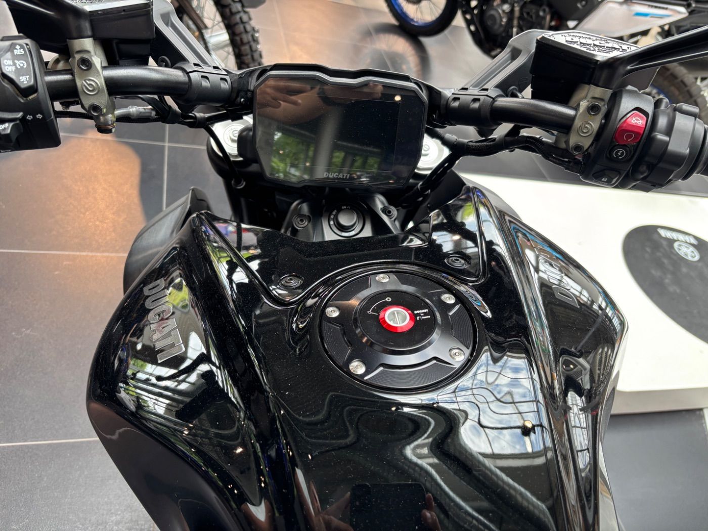 Fahrzeugabbildung Ducati Diavel V 4
