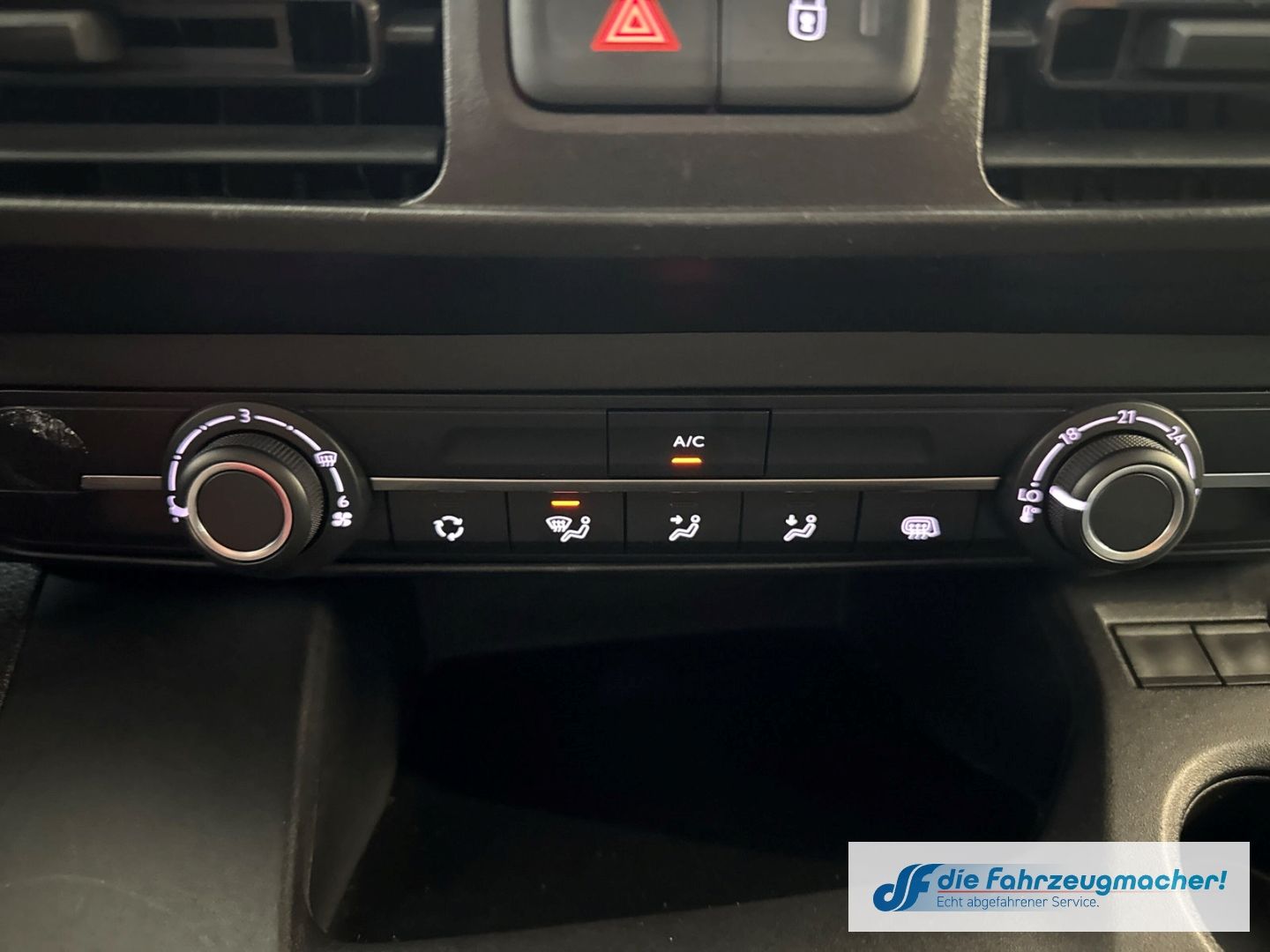Fahrzeugabbildung Opel Combo E Cargo Maxi Edition L2 XL 1.5D Klima EU6d