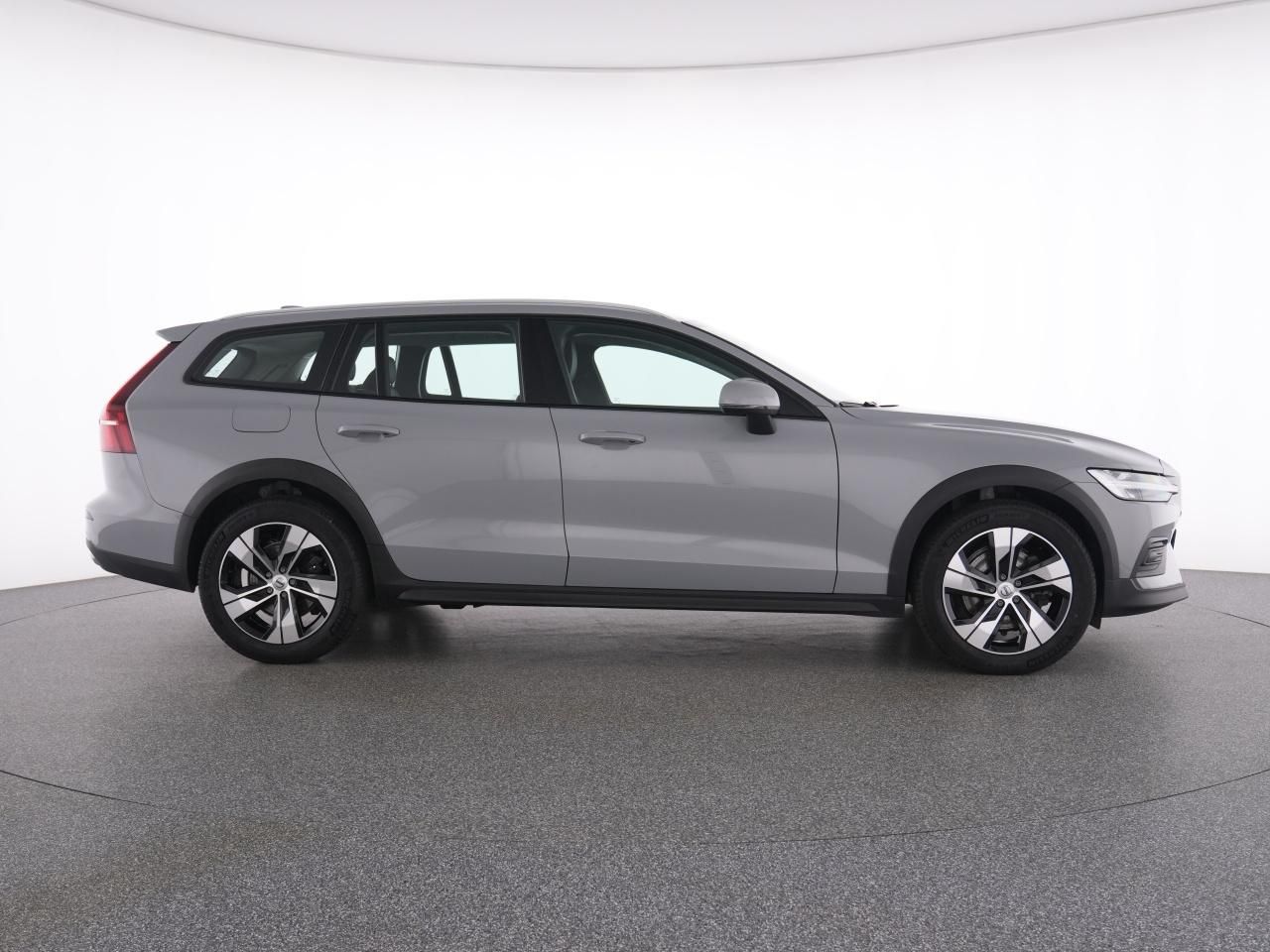 Volvo V60 Cross Country B4 AWD Plus+WINTERPAK+RFK+ foto 12