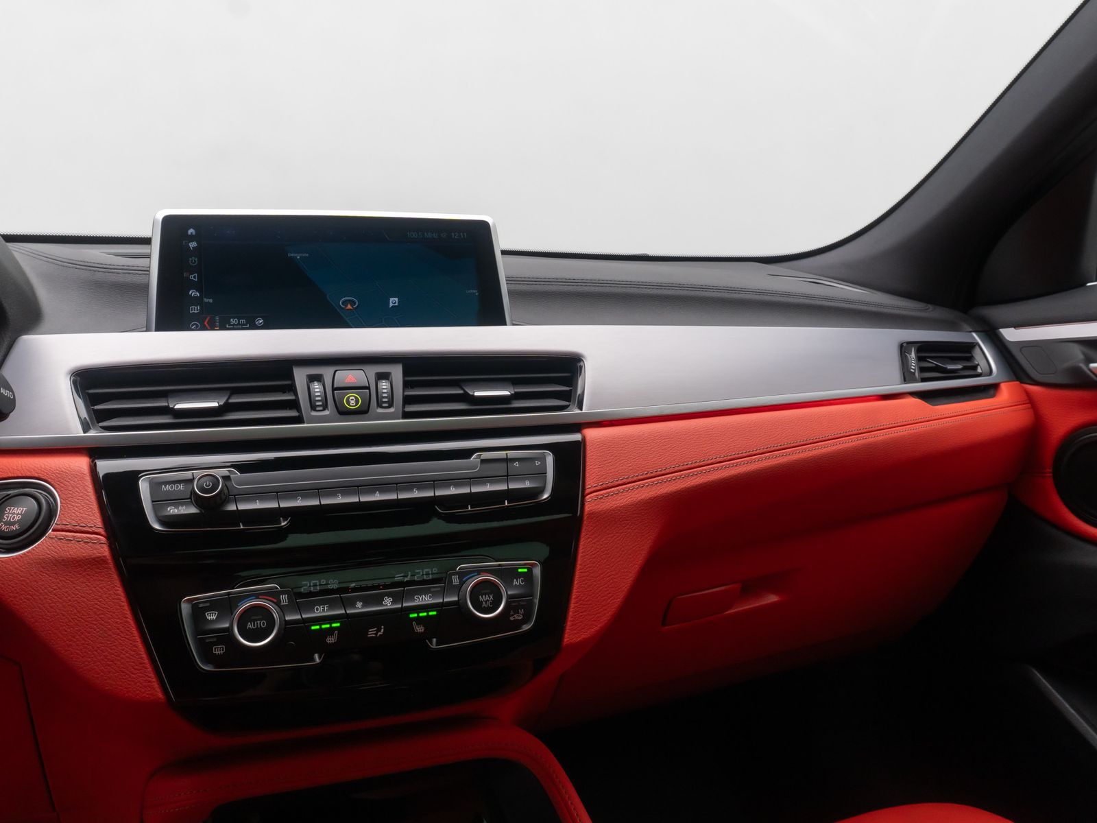 Fahrzeugabbildung BMW X2 sD20i M Sport Panorama Kamera Individual 19"