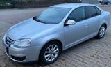 Volkswagen Jetta 1.6 TDI Freestyle Freestyle - gebrauchte VW Jetta aus dem Jahr 2010