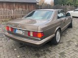 Mercedes-Benz SEC 560 - Mercedes-Benz 560 mit Benzin-Antrieb: Coupé