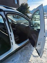 Ford Courier - Ford Courier mit Benzin-Antrieb