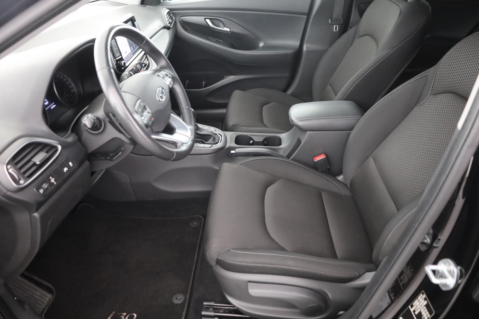 Hyundai i30 1.6 CRDi Aut. Navi Sitzheizung Kamera
