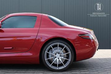 صورة 10 لـ 2011 Mercedes-BENZ SLS AMG