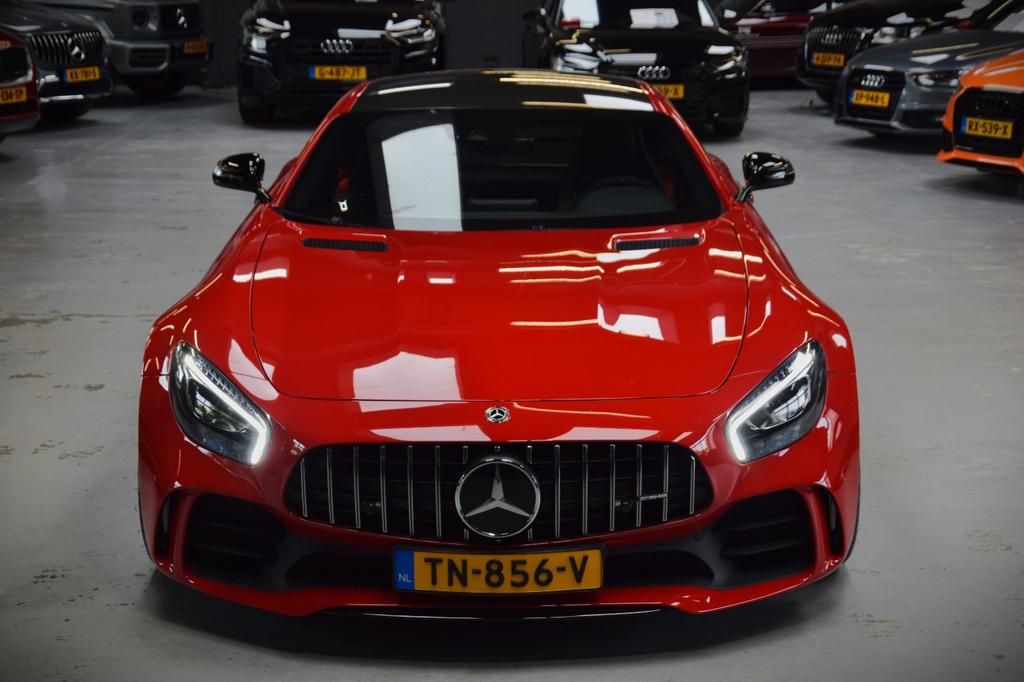 Mercedes-Benz AMG GT R