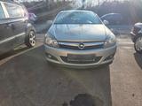 Opel Astra GTC TÜV neu - Opel Astra aus 2005: Gtc
