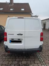 Opel Vivaro 2.0 D Cargo L EHZ Edition, AHK - Opel: Firmenfahrzeug