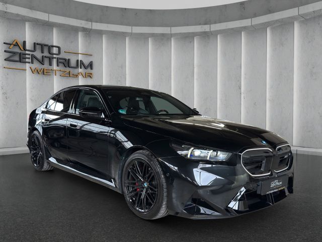 BMW M5 Lim. M Drivers Package Bowers Wilkins Pano