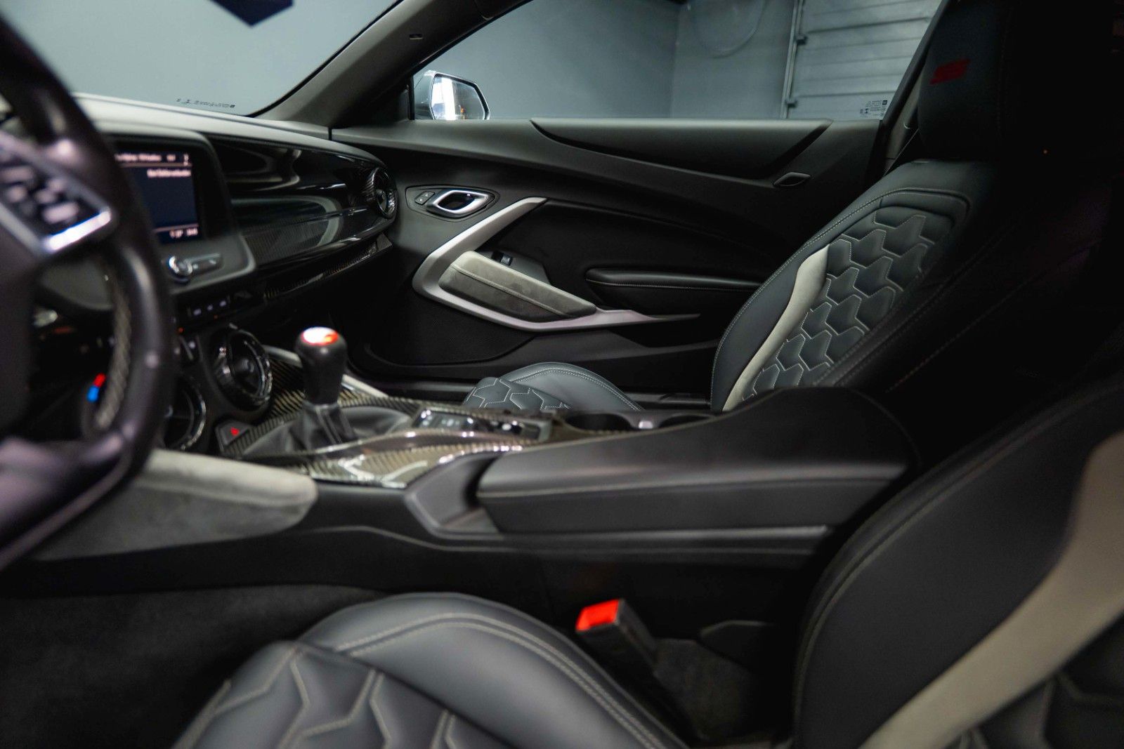 Fahrzeugabbildung Chevrolet Camaro 6.2 SS Coupe ZL1 Performance *6 Gang*LED*