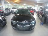 Skoda Octavia Combi Elegance T-Leder Navi Automatik - Behindertengerechte Skoda Octavia