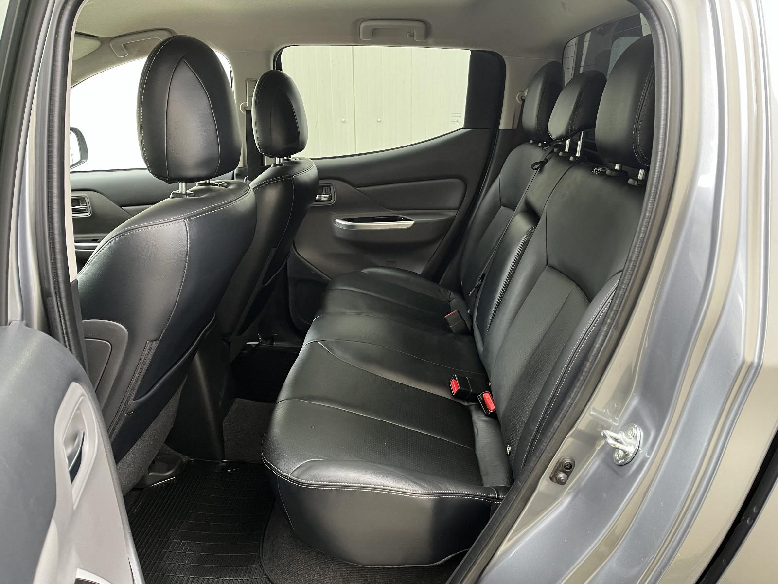 Mitsubishi L200 Top Doppelkabine 4WD.AHK.SHZ