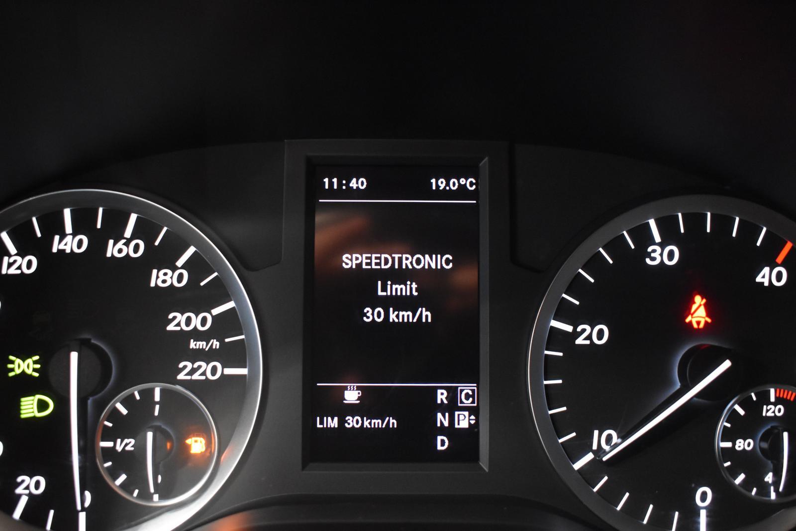 Mercedes-Benz VITO TOURER 114 4MATIC KOMPAKT 9-SITZER 2x KLIMA