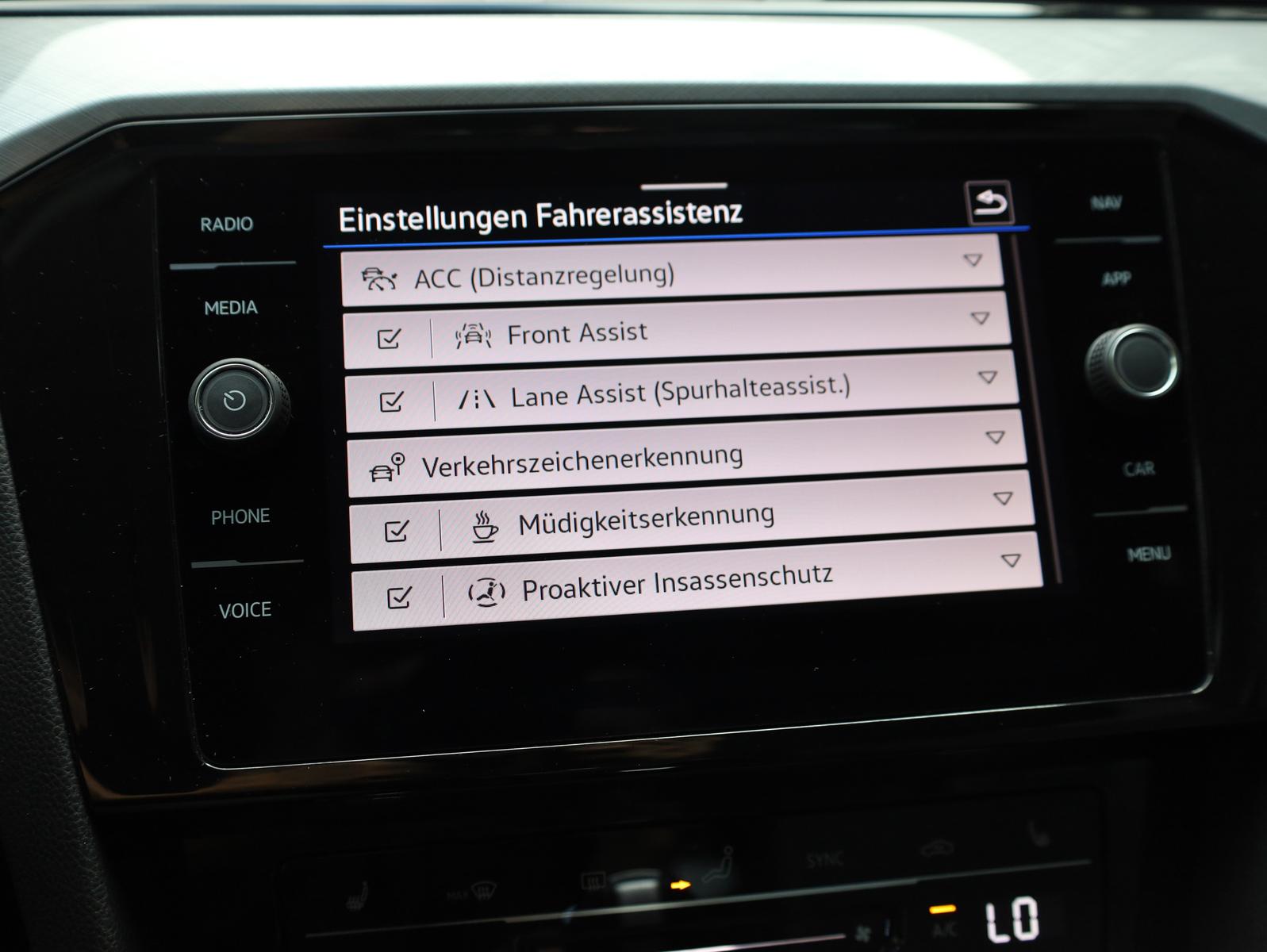 Volkswagen Passat 2.0 TSI Business*DAB*Kamera*18", миниатюра 25
