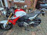 BMW F 900 R silber metallic/Racingred - BMW R 90