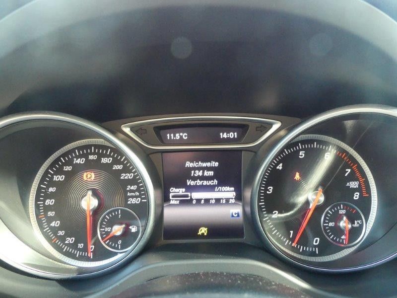 Fahrzeugabbildung Mercedes-Benz CLA 250 Shooting Brake AMG Line LED*NAV*GRA*KAM