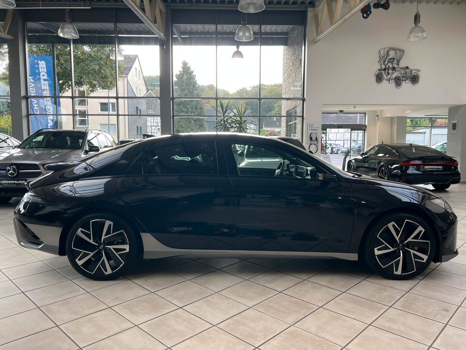 Hyundai IONIQ 6 Uniq 77,4 kWh|DT-SPG|GSD|20"|MATRIX|BOSE imagem 2