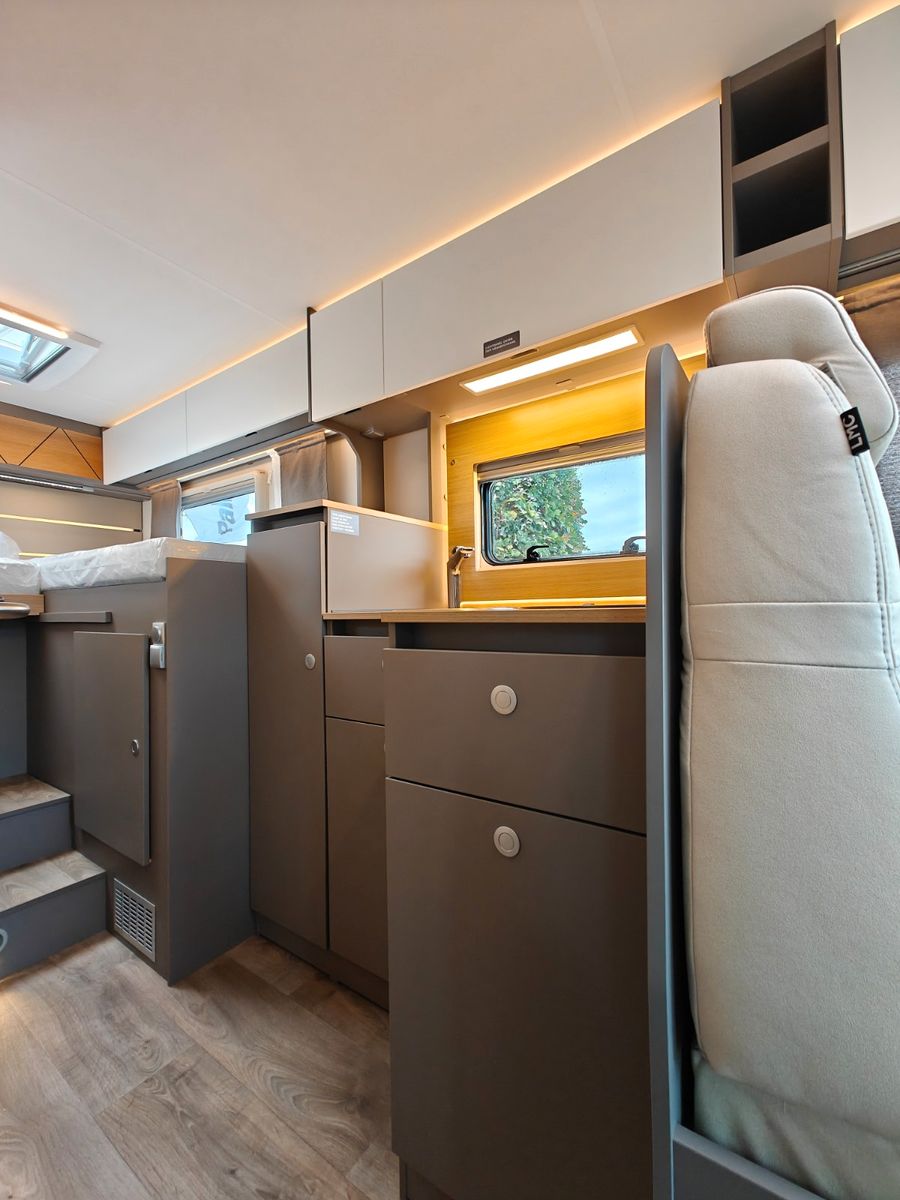 Fahrzeugabbildung LMC Tourer T 660 G -  663 70 Jahre, 140PS -