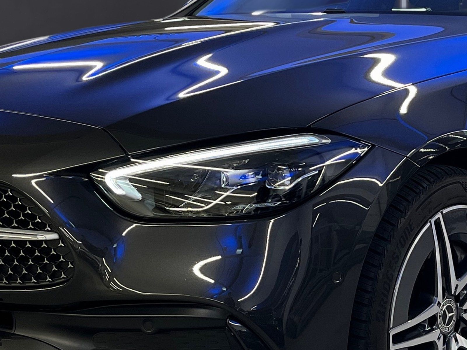 Fahrzeugabbildung Mercedes-Benz C 200 AMG Line*LED*Kamera*Memory*Totwin*CarPlay*