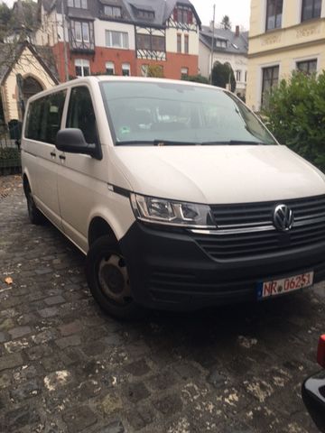 Volkswagen T6 Kombi lang Klima Ahk 2,5T 9-Sitzer