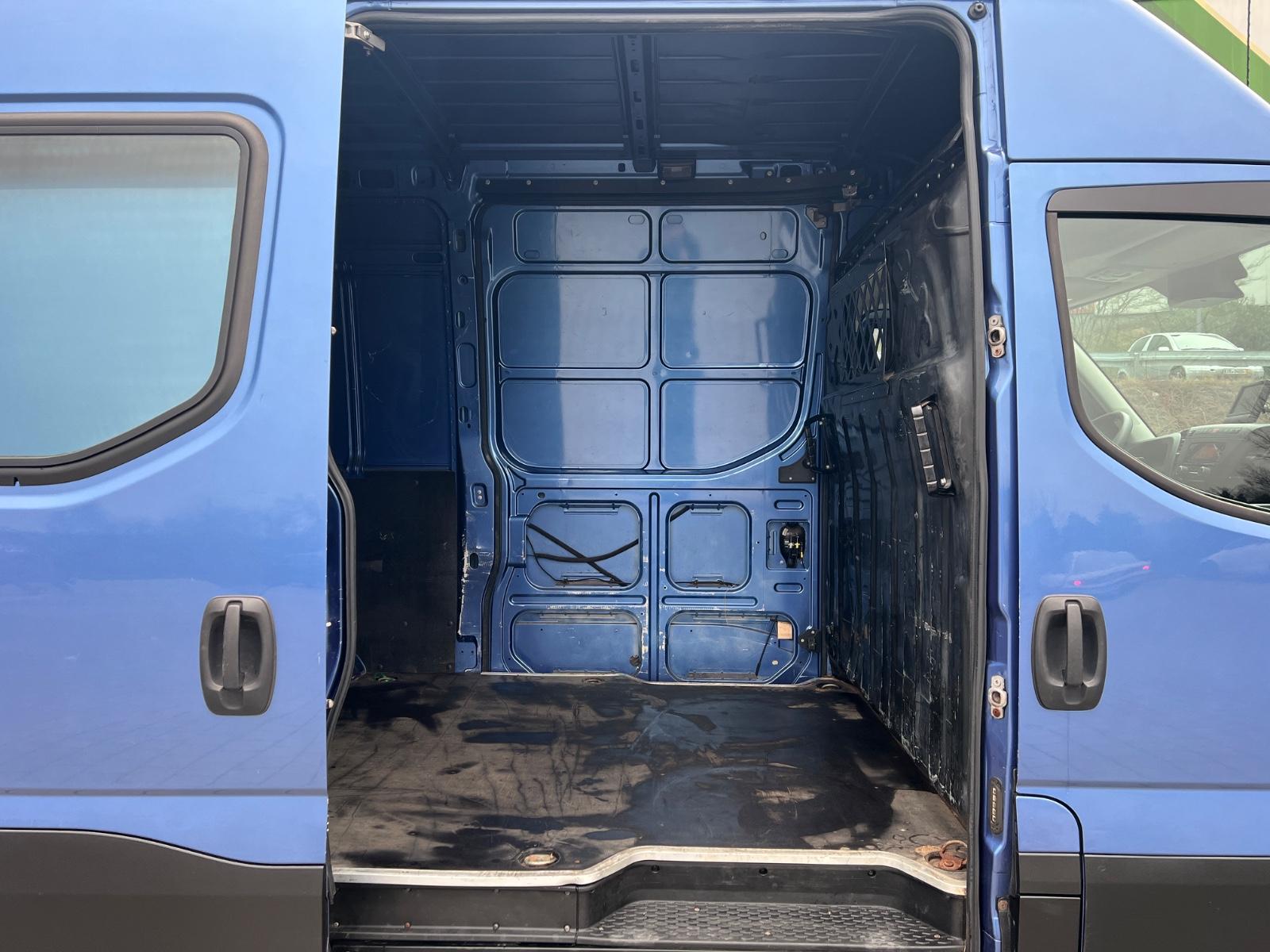 Iveco Daily Kasten H2L3 *3.0*R-CAM*LUFT*KLIMAA-*EURO6*