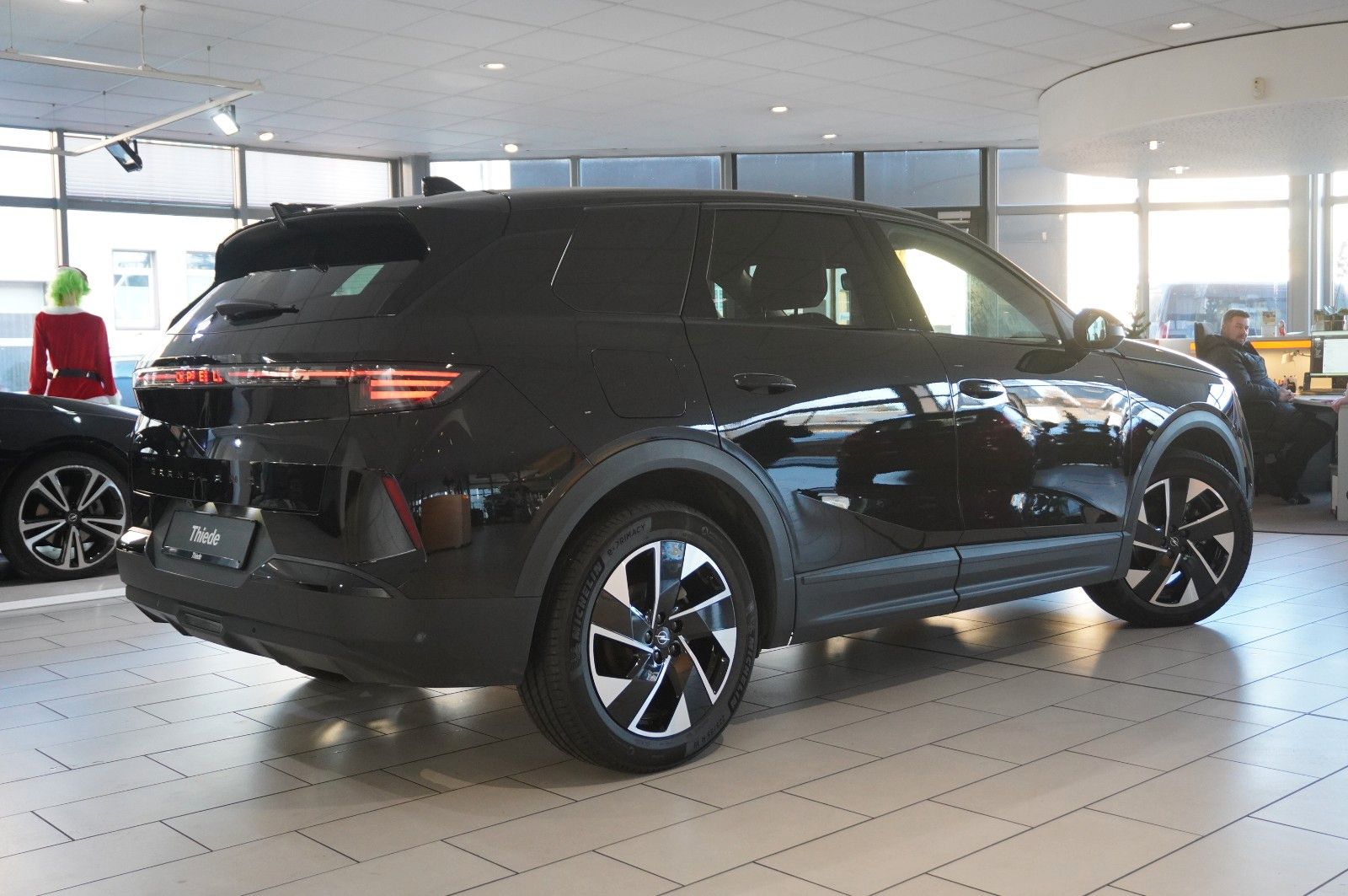 Fahrzeugabbildung Opel Grandland B 1.2 48V GS MHD LED-MATRIX/KAMERA/SHZ