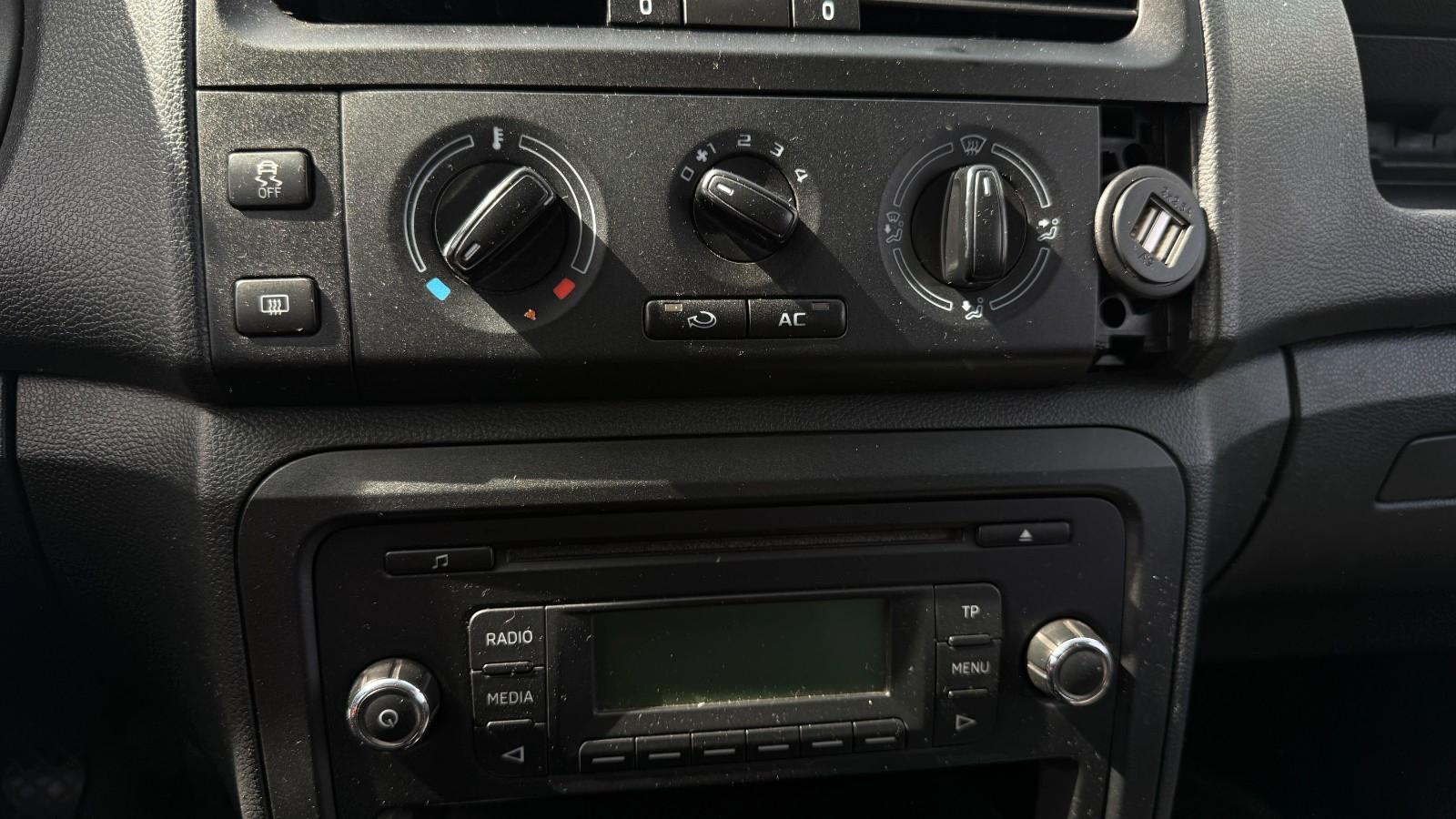 Skoda Roomster 2014 — photo 9