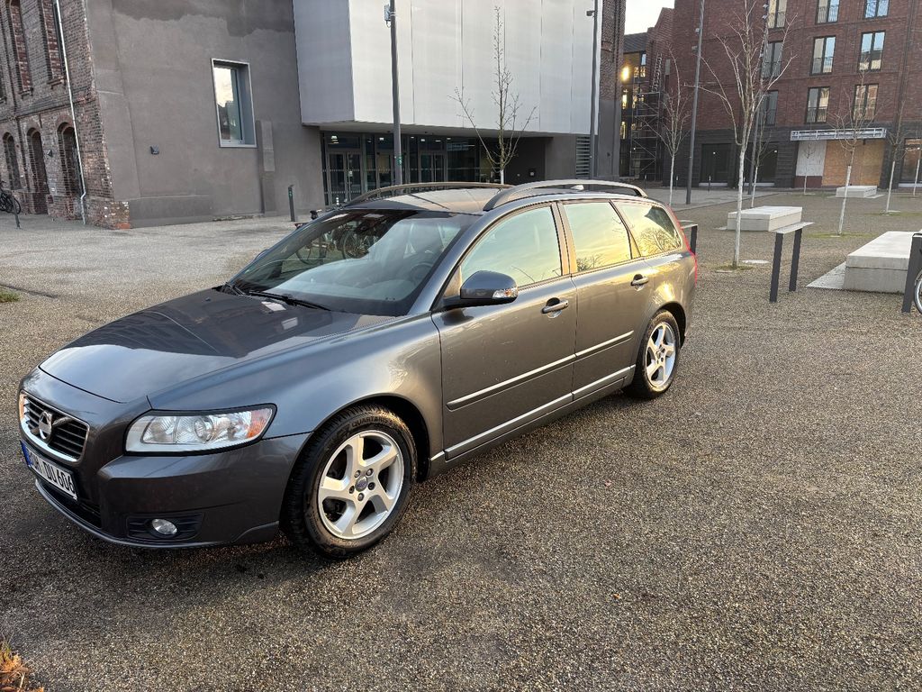 Volvo V50