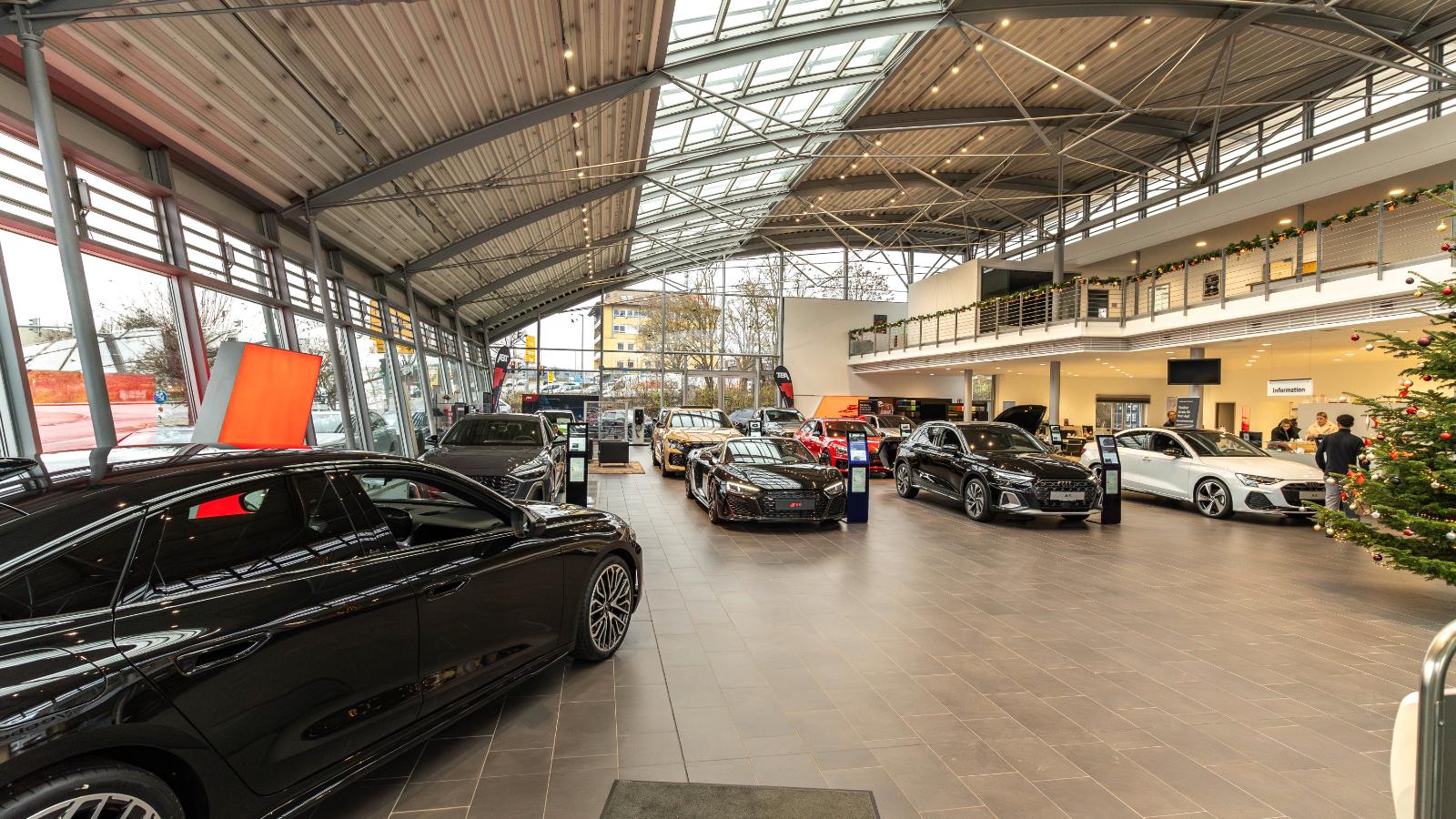 showroom-image-top