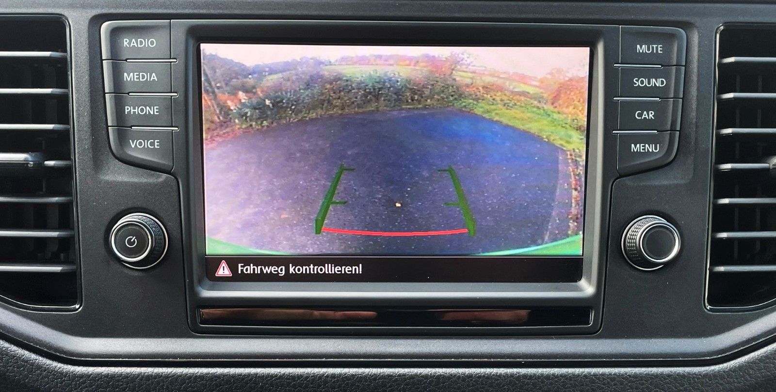 Fahrzeugabbildung Volkswagen Crafter 35 TDI L2 AUTOMATIK CAM SCHWINGSITZ EUR6
