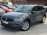 Volkswagen Tiguan Life *AUS 1. HAND*TÜV NEU*